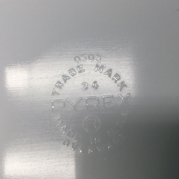 Vintage Pyrex 0503 Primary Yellow 1 1/2 Quart Dish no lid - Picture 6 of 8